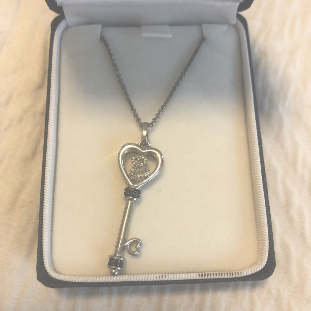 Kay Open Hearts Key Necklace 1/15 ct tw Diamonds Sterling Silver